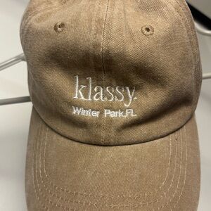 Klassy Network Tan Cap